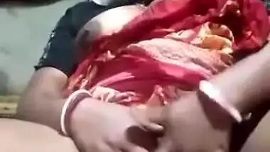 Unsatisfied Sexy Bengali Horny Boudi Fingering Pussy