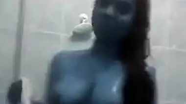 Amateur sex footage of Indian belle washing her XXX body in shower