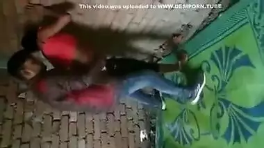 Desi Randi Fucking Outdoor In Threesome