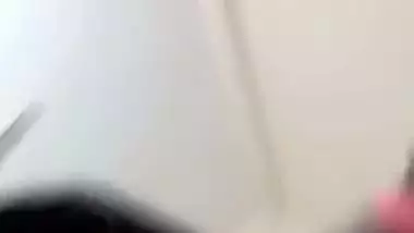 Man fucks a Patna girl and records Bihari sex video