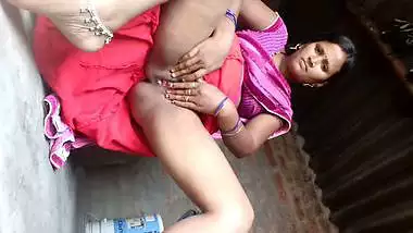 Village bhabhi Vagina video