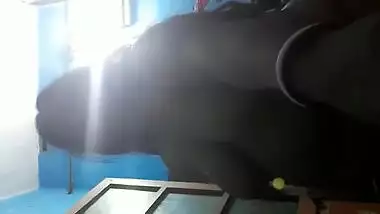 Bhabhi showing 1 more clip