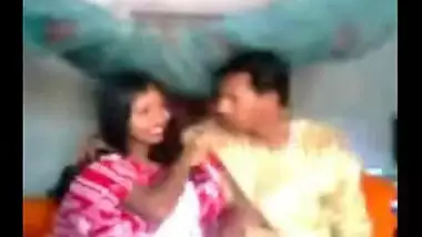 Indian hot sex video of a desi guy having fun with his amateur sister in law