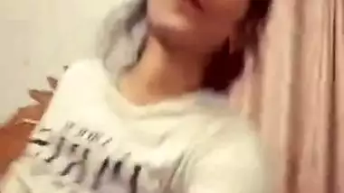 Cute girlfriend exposing nude big boobs viral selfie