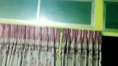 Naked Indian selfie show MMS