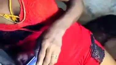 Bellary lady gives a Telugu blowjob to a Bihari laborer