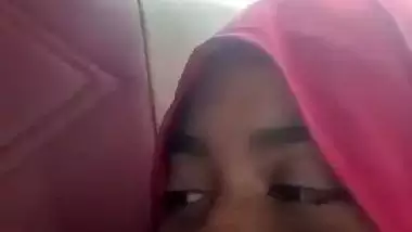 Chubby hijab girl boob sucking viral outdoor sex
