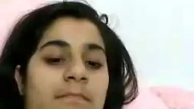 Indian girl pulls T-shirt up to expose her XXX titties and nipples