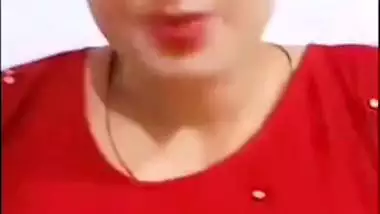 Young bhabhi stripping bra and showing boobs