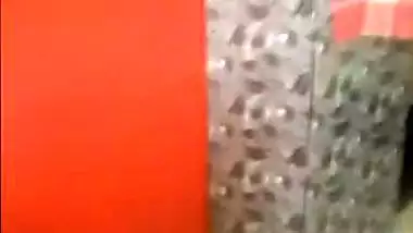 Gujrati milf’s xxx MMS with her lover from Oyo room