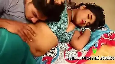 Desi Bhabhi And Indian Bhabhi - Bhabhi Ke Ghr Gya Nasta Kr Ne Or Bhabhi Ke Sath Romance Kiya