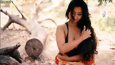 Big boobs model Moni photoshoot video – 1