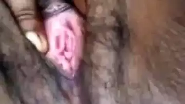 Cute Desi girl Shows her Boobs and Pussy Part 3