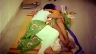 Desi Bhabhi, Indian Aunty And Desi Aunty In Indian Tamil Bhabhi Left Unsatisfied