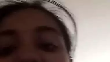 Striptease video call of a cheater bhabhi to lover