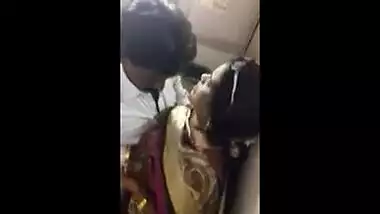 Tamil mms scandals of big boobs bhabhi doing outdoor sex in running train