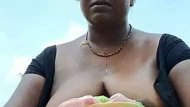 Desi Tamil milf enjoys outdoor sex with her neighbor