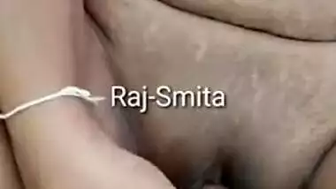 Mature fatty Bhabhi has cunt banged by Desi hubby in XXX home video