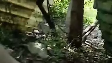 Hindi bf of desi lady fucking on a farm with a guy