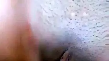 An 18-year-old Kochi girl enjoys a big dick in Mallu sex