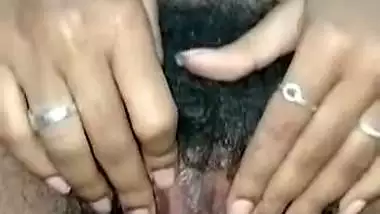 Newly married Indian sex video – 3