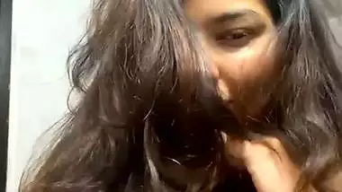 Seductive Indian girl topless big boobs showing selfie