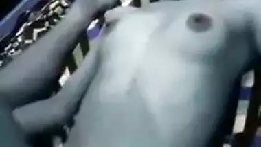 Skinny Desi girl lets boyfriend make MMS video during XXX coupling