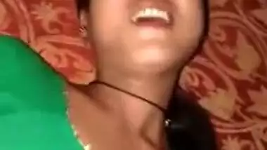 Beautiful desi XXX babe gets her pussy hard fucked by her neighbour MMS