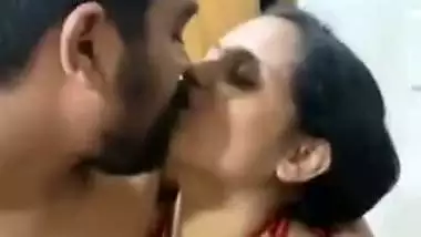 Romantic couple’s Indian sex video from their vacation