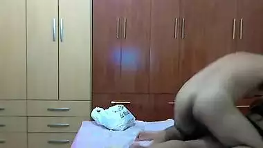 Married amateur Indian couple getting horny in...