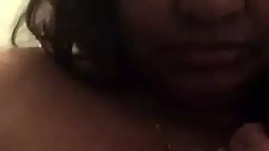 Big boobs Indian aunty Boob play MMS