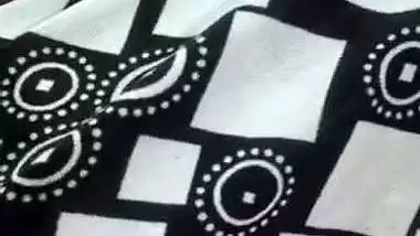 Man enjoys Pakistani video call sex with a milf from Karachi