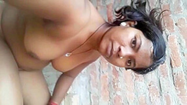 380px x 214px - Poor Village Woman Oper Her Clothes In Bathroom amateur indian girls on  Indianassfuck.com