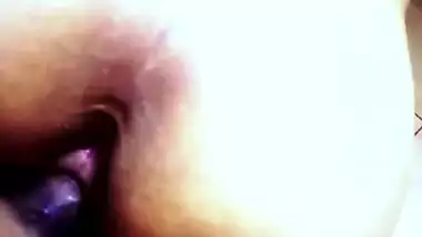 Horny couple records their bathing MMS in Indian sex video