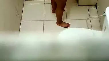 Neighbor desi aunty Shower spy video