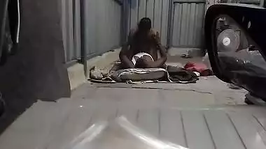 Srilankan sex scandal porn of a car driver with his wife