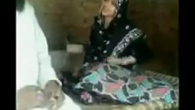 Amateur pakistani punjabi village girl with her...