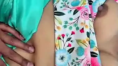 HD xxx sex video of busty desi bhabhi in saree