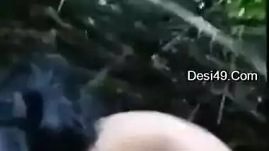 Today Exclusive-horny Desi Girl Boob Pressing And Blowjob Outdoor