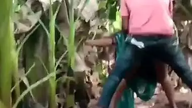 Desi outdoor sex of a Kolhapuri couple on a Banana farm