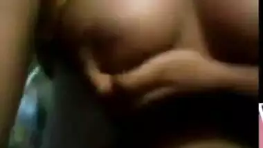 Desire to have sex fills guys when they see XXX Indian girl's boobs