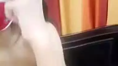 MMS video of hot Desi who moves the fanny in her webcam XXX show