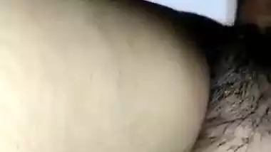 Girl takes her first dick in her tight pussy in xxx MMS