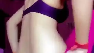 Indian teen records sex clip in which she shows her perky XXX tits