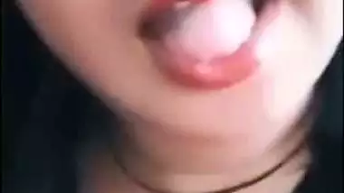 Beautiful girlfriend in maxi shows boobs viral video