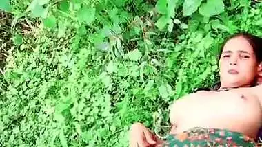 Village guy’s Indian outdoor sex with his buttery Bhabhi