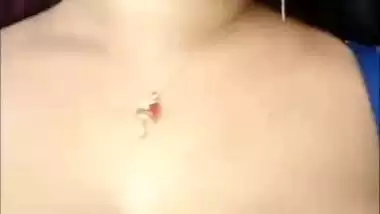 Chubby bhabhi striptease big boobs and pussy show