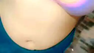 Beautiful Indian randi exposing her soft nipple